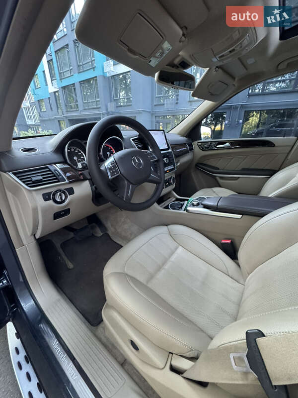 Внедорожник / Кроссовер Mercedes-Benz GL-Class 2014 в Чернигове фото 31 Внедорожник / Кроссовер Mercedes-Benz GL-Class 2014 в Чернигове