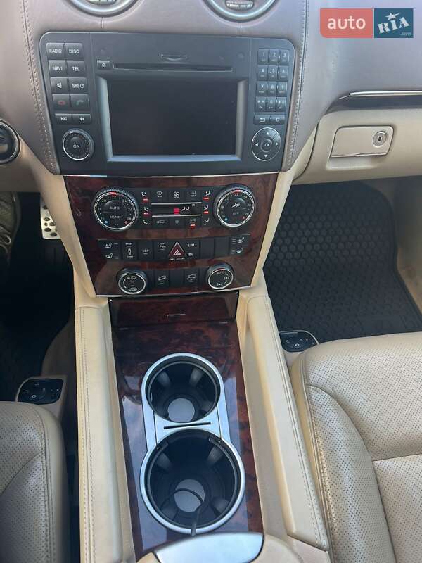Внедорожник / Кроссовер Mercedes-Benz GL-Class 2008 в Киеве фото 19 Внедорожник / Кроссовер Mercedes-Benz GL-Class 2008 в Киеве