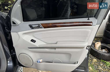 Позашляховик / Кросовер Mercedes-Benz GL-Class 2012 в 