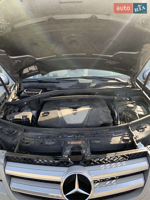 Внедорожник / Кроссовер Mercedes-Benz GL-Class 2010 в Тернополе фото 13 Внедорожник / Кроссовер Mercedes-Benz GL-Class 2010 в Тернополе