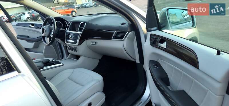 Позашляховик / Кросовер Mercedes-Benz GL-Class 2015 в Житомирі
