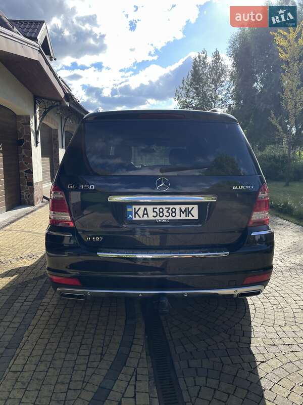 Позашляховик / Кросовер Mercedes-Benz GL-Class 2010 в Києві