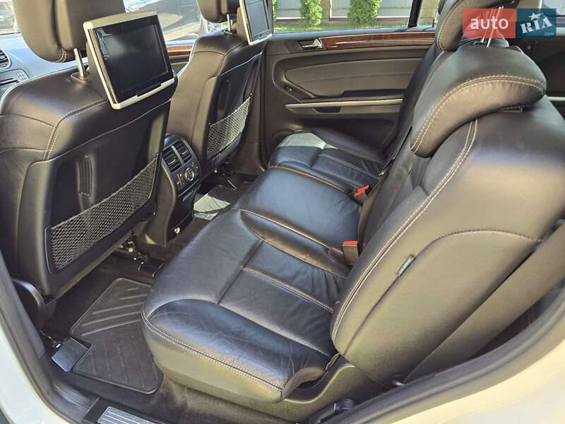 Позашляховик / Кросовер Mercedes-Benz GL-Class 2009 в Радивиліві