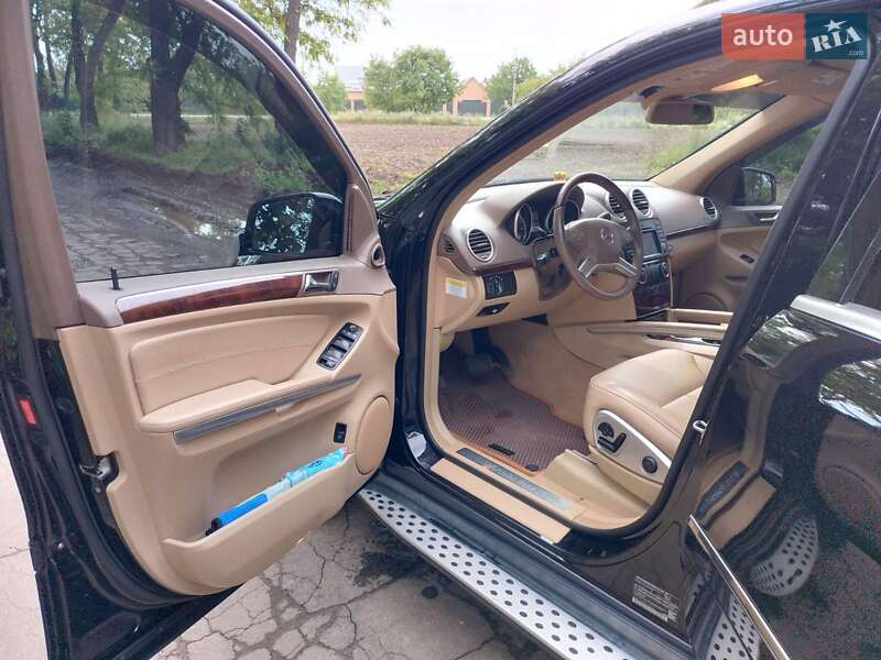 Внедорожник / Кроссовер Mercedes-Benz GL-Class 2011 в Полтаве фото 22 Внедорожник / Кроссовер Mercedes-Benz GL-Class 2011 в Полтаве