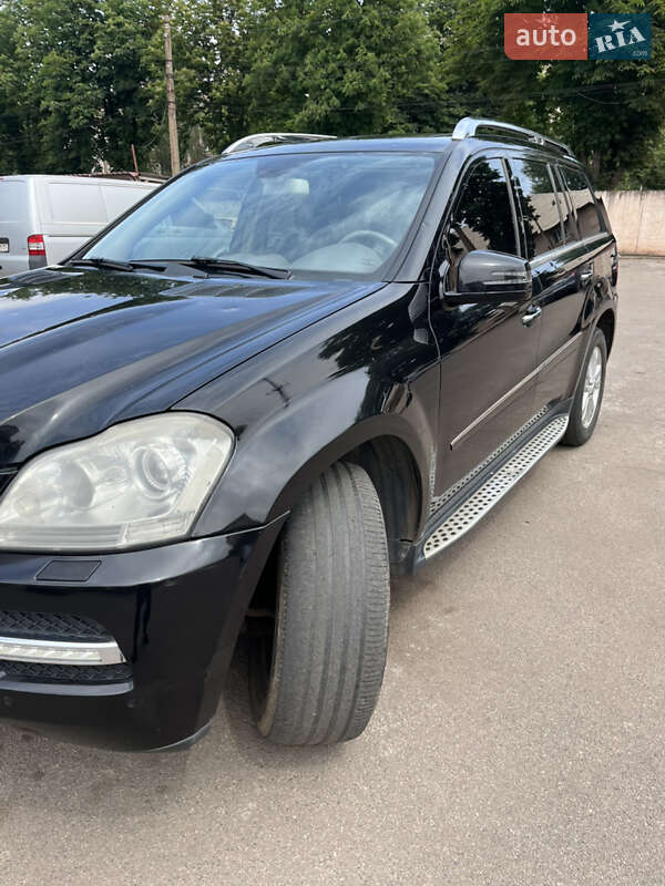 Внедорожник / Кроссовер Mercedes-Benz GL-Class 2010 в Кривом Роге фото 9 Внедорожник / Кроссовер Mercedes-Benz GL-Class 2010 в Кривом Роге