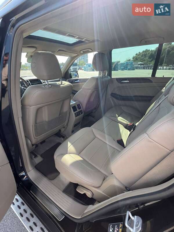 Позашляховик / Кросовер Mercedes-Benz GL-Class 2015 в Києві