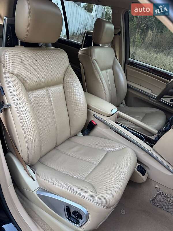 Внедорожник / Кроссовер Mercedes-Benz GL-Class 2009 в Киеве