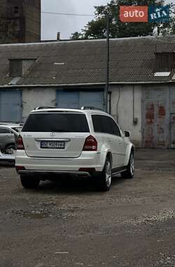Позашляховик / Кросовер Mercedes-Benz GL-Class 2011 в 