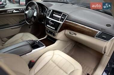 Позашляховик / Кросовер Mercedes-Benz GL-Class 2013 в 