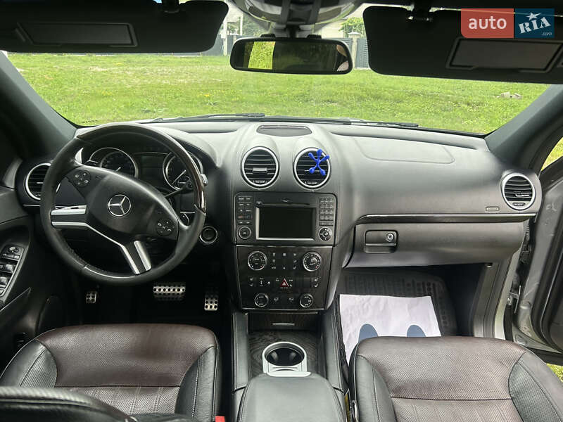 Позашляховик / Кросовер Mercedes-Benz GL-Class 2012 в Надвірній