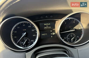 Позашляховик / Кросовер Mercedes-Benz GL-Class 2012 в 