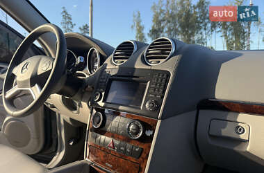 Позашляховик / Кросовер Mercedes-Benz GL-Class 2012 в 