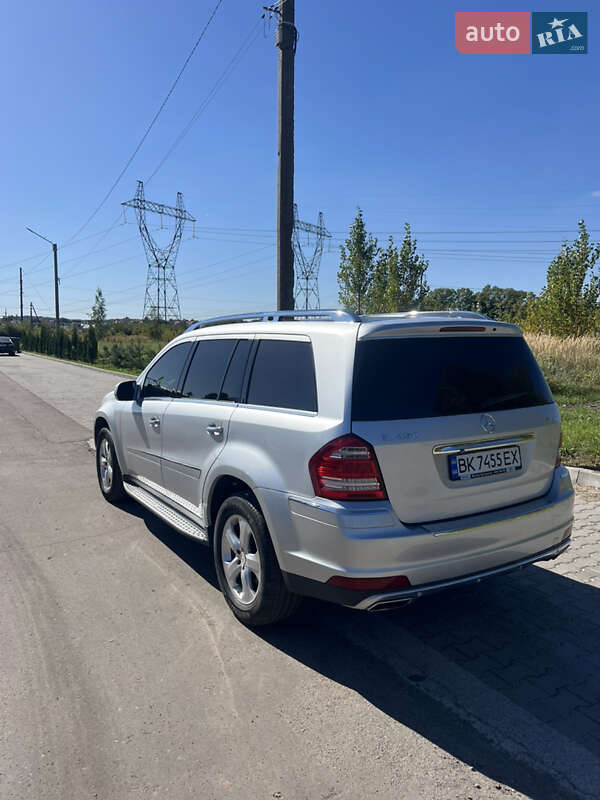 Внедорожник / Кроссовер Mercedes-Benz GL-Class 2010 в Ровно