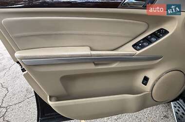 Позашляховик / Кросовер Mercedes-Benz GL-Class 2011 в 