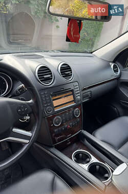 Позашляховик / Кросовер Mercedes-Benz GL-Class 2012 в 