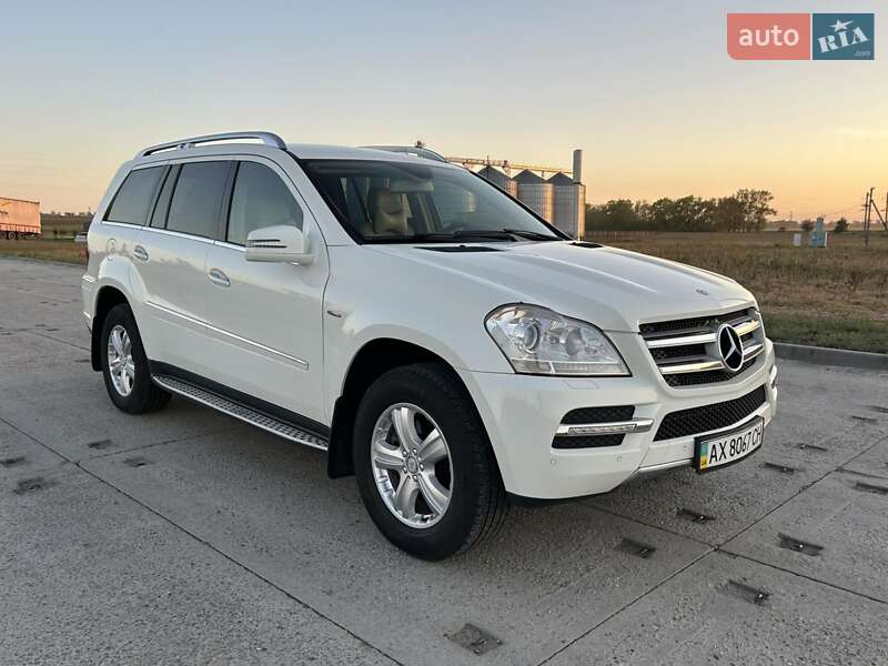 Внедорожник / Кроссовер Mercedes-Benz GL-Class 2010 в Полтаве фото 3 Внедорожник / Кроссовер Mercedes-Benz GL-Class 2010 в Полтаве