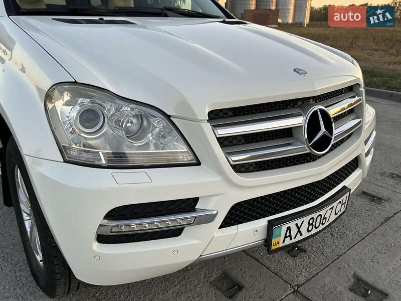 Внедорожник / Кроссовер Mercedes-Benz GL-Class 2010 в Полтаве фото 16 Внедорожник / Кроссовер Mercedes-Benz GL-Class 2010 в Полтаве