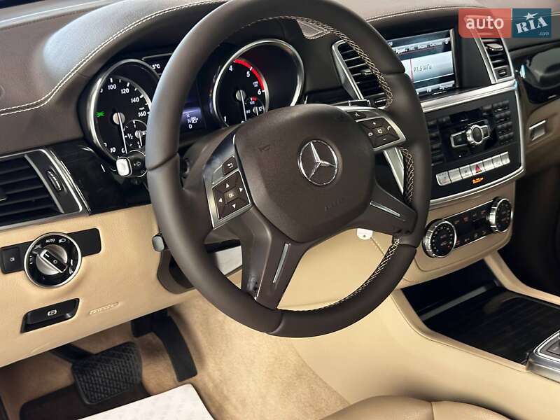 Внедорожник / Кроссовер Mercedes-Benz GL-Class 2014 в Львове фото 19 Внедорожник / Кроссовер Mercedes-Benz GL-Class 2014 в Львове
