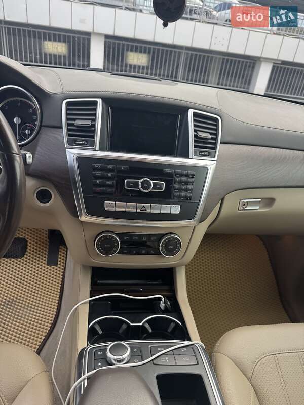 Внедорожник / Кроссовер Mercedes-Benz GL-Class 2013 в Харькове фото 14 Внедорожник / Кроссовер Mercedes-Benz GL-Class 2013 в Харькове