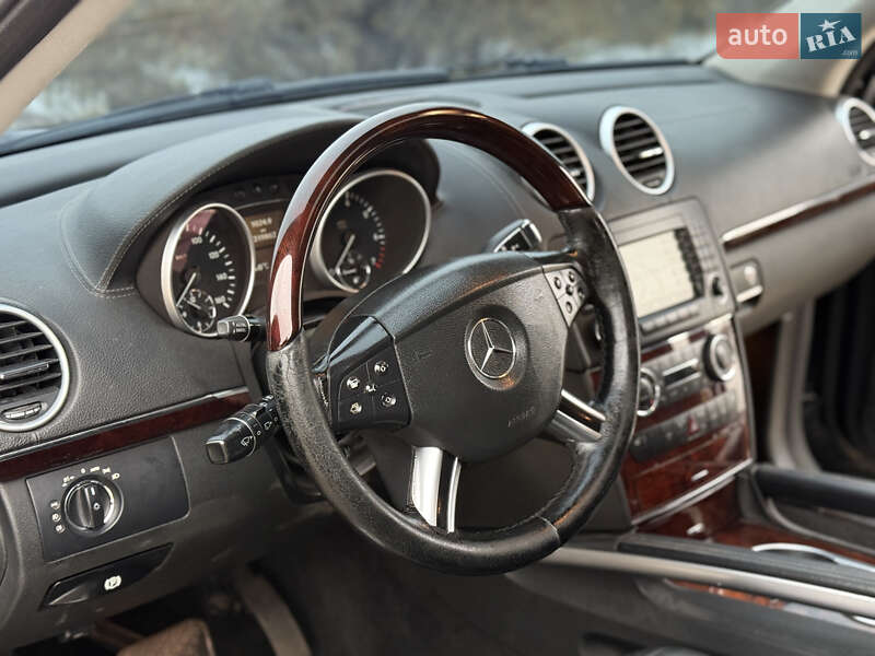 Позашляховик / Кросовер Mercedes-Benz GL-Class 2008 в Києві