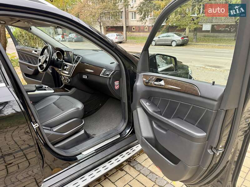 Позашляховик / Кросовер Mercedes-Benz GL-Class 2015 в Києві фото 54 Позашляховик / Кросовер Mercedes-Benz GL-Class 2015 в Києві