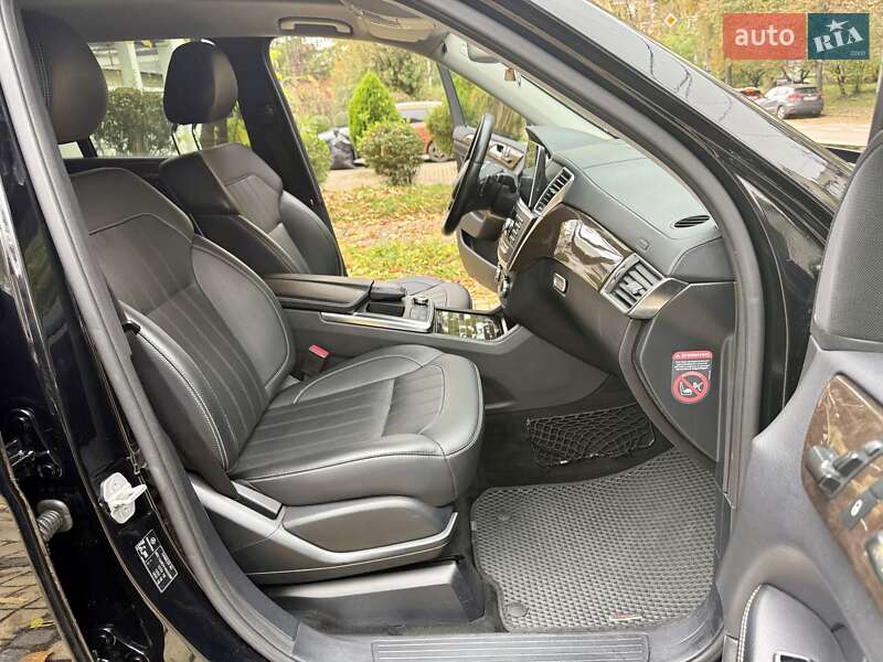 Позашляховик / Кросовер Mercedes-Benz GL-Class 2015 в Києві фото 56 Позашляховик / Кросовер Mercedes-Benz GL-Class 2015 в Києві