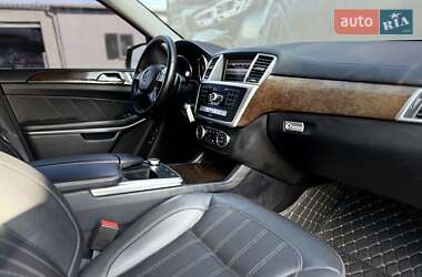 Позашляховик / Кросовер Mercedes-Benz GL-Class 2013 в  фото 59 Позашляховик / Кросовер Mercedes-Benz GL-Class 2013 в