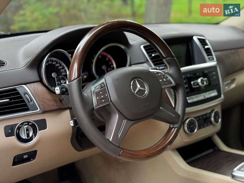 Позашляховик / Кросовер Mercedes-Benz GL-Class 2015 в Києві