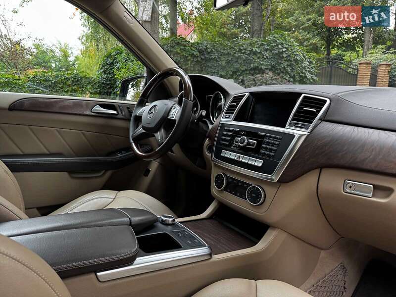 Позашляховик / Кросовер Mercedes-Benz GL-Class 2015 в Києві