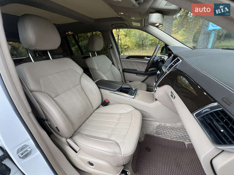 Внедорожник / Кроссовер Mercedes-Benz GL-Class 2014 в Киеве фото 29 Внедорожник / Кроссовер Mercedes-Benz GL-Class 2014 в Киеве