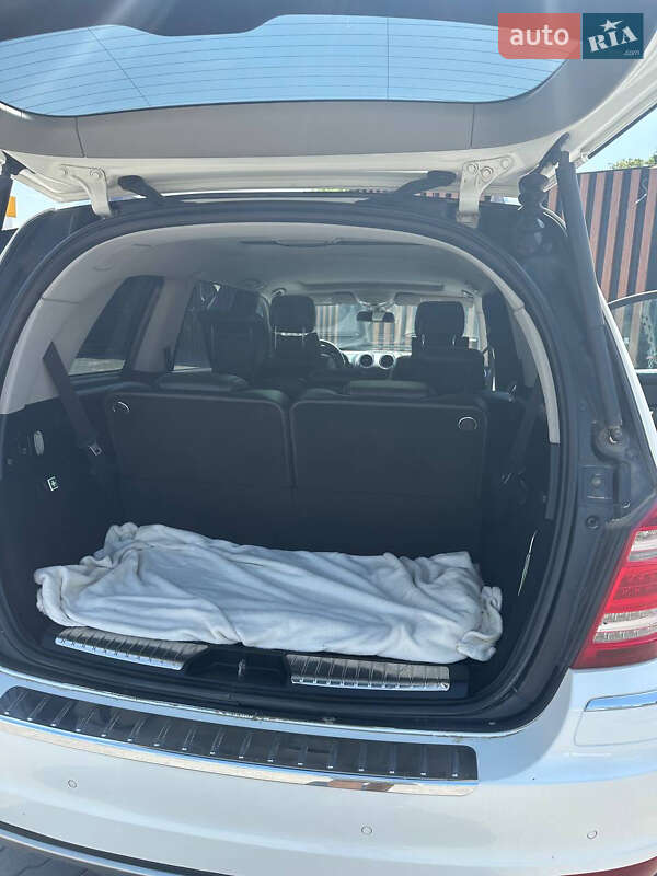 Позашляховик / Кросовер Mercedes-Benz GL-Class 2011 в Чернівцях