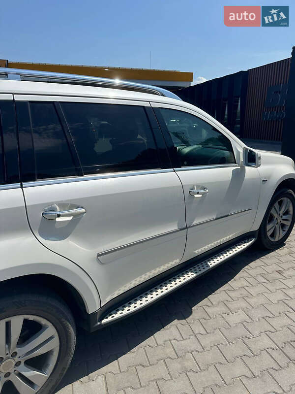 Позашляховик / Кросовер Mercedes-Benz GL-Class 2011 в Чернівцях