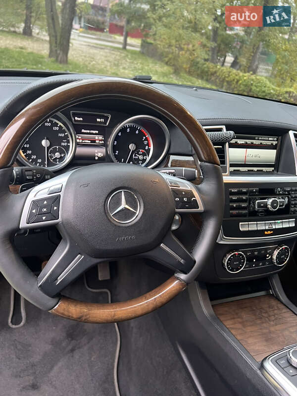 Внедорожник / Кроссовер Mercedes-Benz GL-Class 2015 в Киеве фото 10 Внедорожник / Кроссовер Mercedes-Benz GL-Class 2015 в Киеве