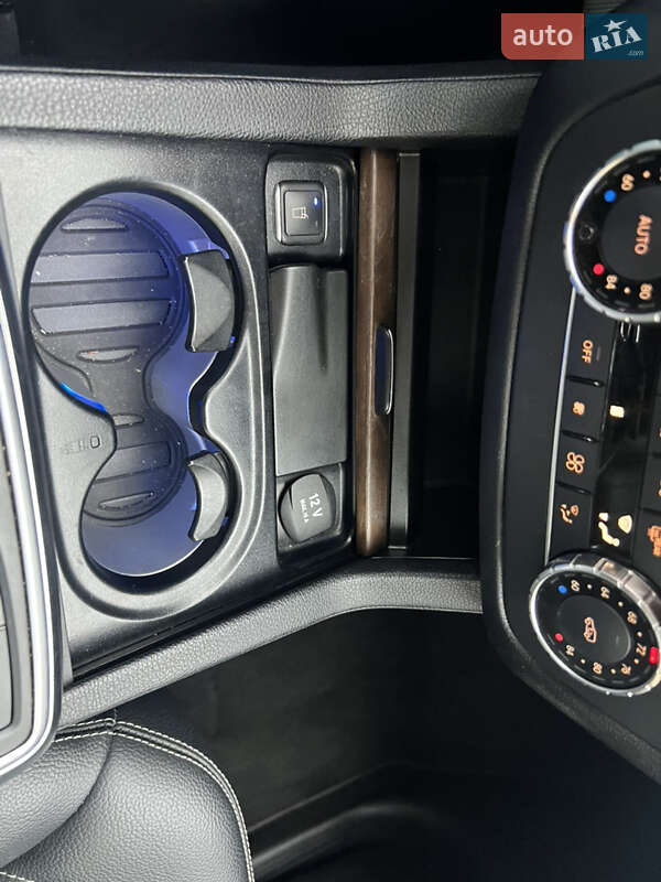 Внедорожник / Кроссовер Mercedes-Benz GL-Class 2015 в Киеве фото 13 Внедорожник / Кроссовер Mercedes-Benz GL-Class 2015 в Киеве