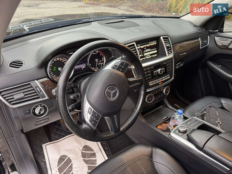 Внедорожник / Кроссовер Mercedes-Benz GL-Class 2014 в Днепре фото 18 Внедорожник / Кроссовер Mercedes-Benz GL-Class 2014 в Днепре