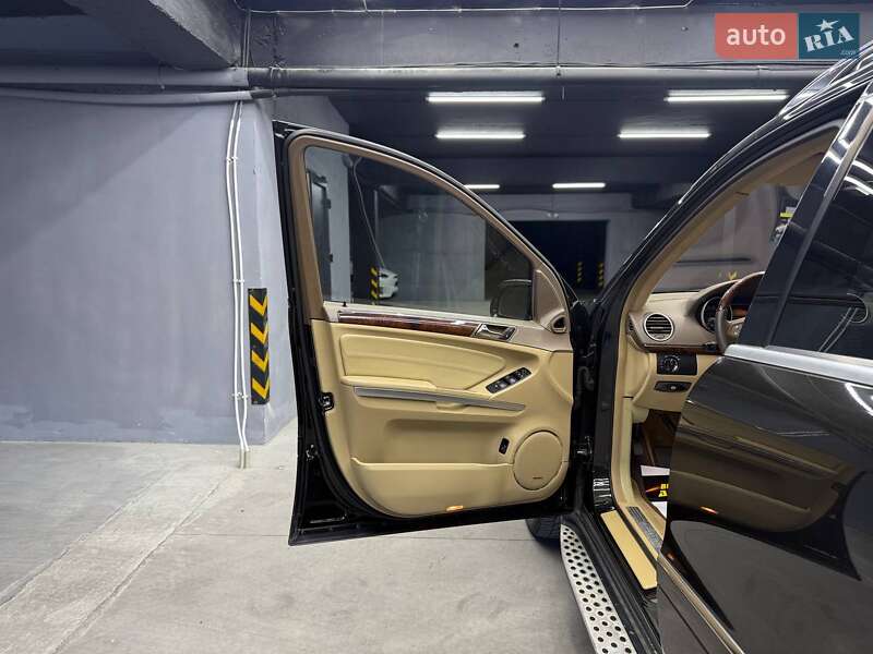 Позашляховик / Кросовер Mercedes-Benz GL-Class 2008 в Чернівцях