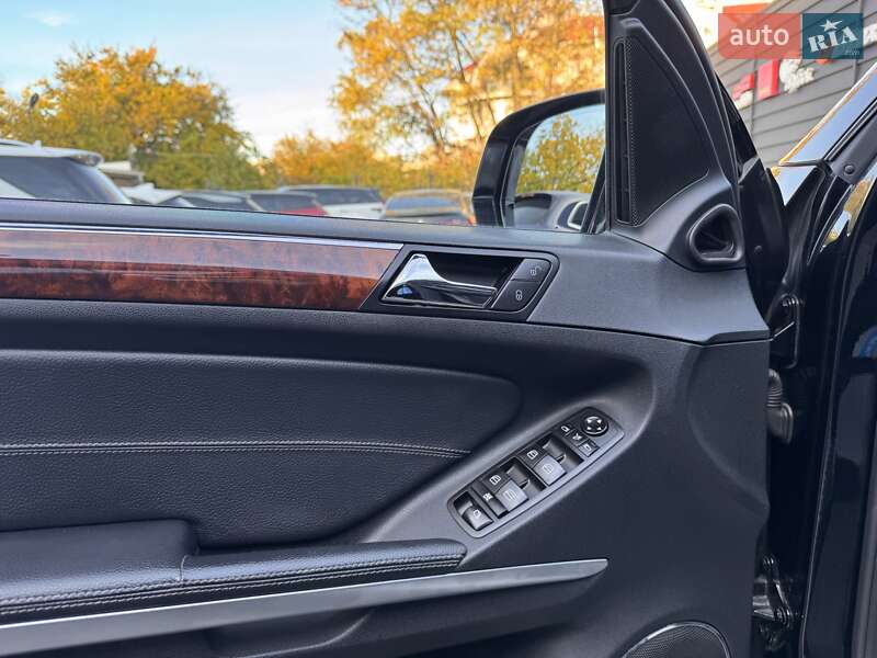 Позашляховик / Кросовер Mercedes-Benz GL-Class 2008 в Одесі фото 10 Позашляховик / Кросовер Mercedes-Benz GL-Class 2008 в Одесі