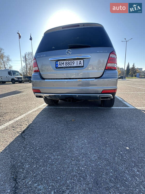 Внедорожник / Кроссовер Mercedes-Benz GL-Class 2011 в Житомире