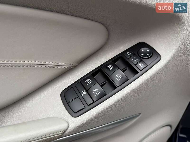 Внедорожник / Кроссовер Mercedes-Benz GL-Class 2010 в Киеве фото 18 Внедорожник / Кроссовер Mercedes-Benz GL-Class 2010 в Киеве