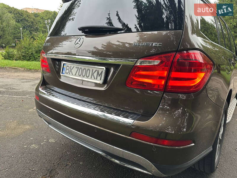 Внедорожник / Кроссовер Mercedes-Benz GL-Class 2013 в Ровно фото 15 Внедорожник / Кроссовер Mercedes-Benz GL-Class 2013 в Ровно