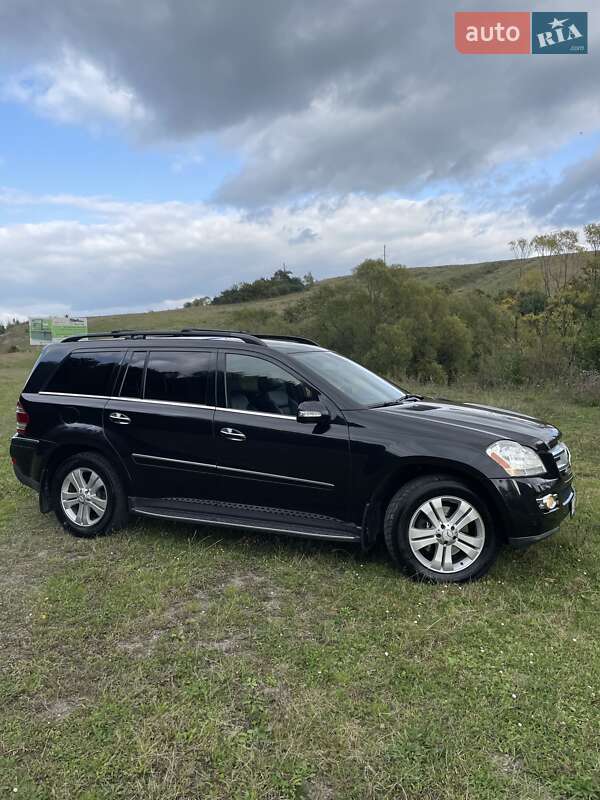 Позашляховик / Кросовер Mercedes-Benz GL-Class 2007 в Сваляві
