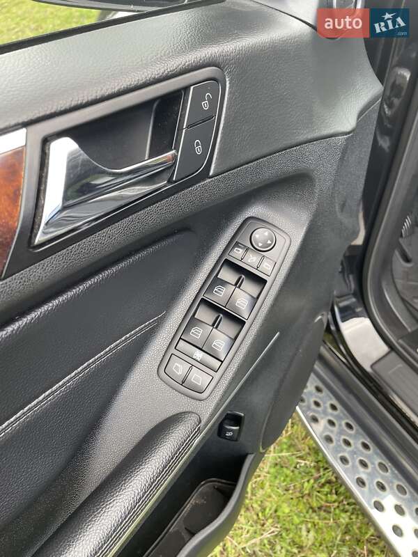 Позашляховик / Кросовер Mercedes-Benz GL-Class 2007 в Сваляві