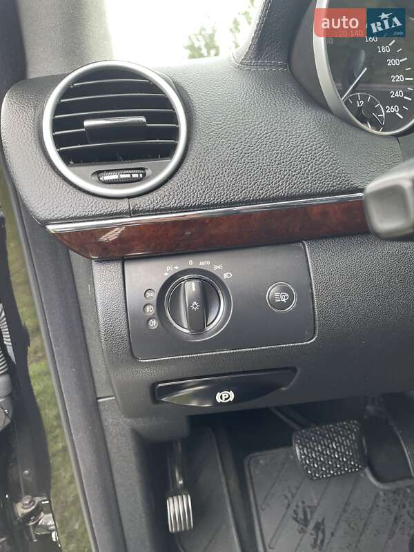 Позашляховик / Кросовер Mercedes-Benz GL-Class 2007 в Сваляві