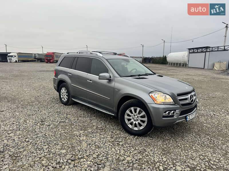 Позашляховик / Кросовер Mercedes-Benz GL-Class 2011 в Чернівцях