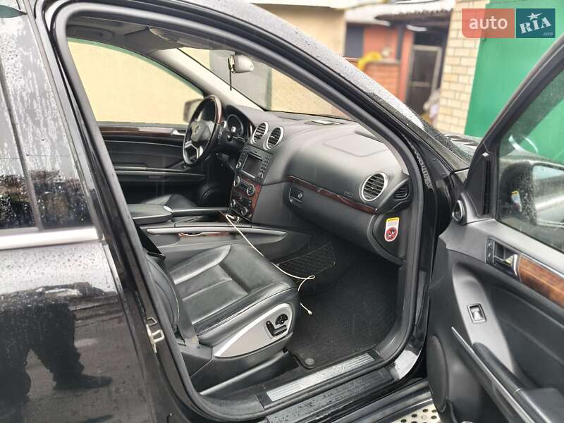 Внедорожник / Кроссовер Mercedes-Benz GL-Class 2011 в Киеве фото 23 Внедорожник / Кроссовер Mercedes-Benz GL-Class 2011 в Киеве