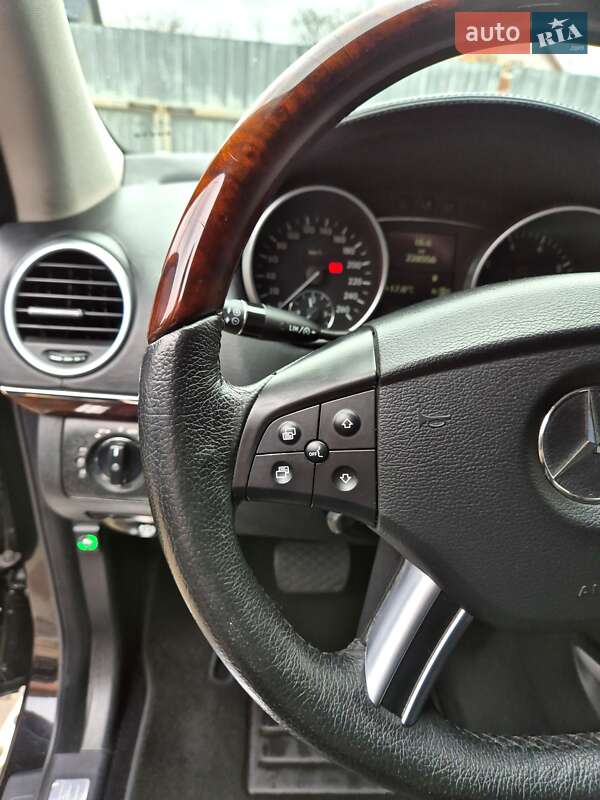 Позашляховик / Кросовер Mercedes-Benz GL-Class 2006 в Києві фото 39 Позашляховик / Кросовер Mercedes-Benz GL-Class 2006 в Києві