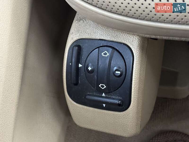 Позашляховик / Кросовер Mercedes-Benz GL-Class 2011 в Києві фото 4 Позашляховик / Кросовер Mercedes-Benz GL-Class 2011 в Києві