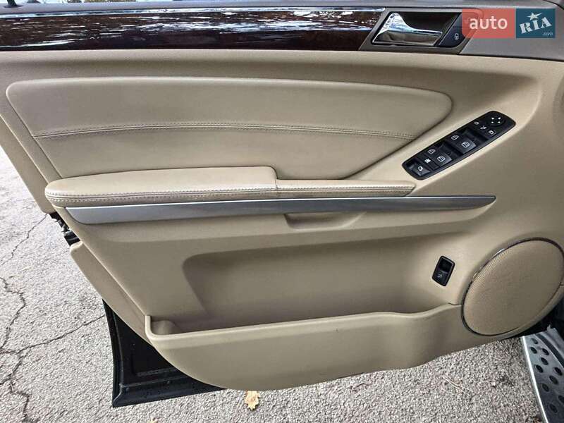 Позашляховик / Кросовер Mercedes-Benz GL-Class 2011 в Києві фото 17 Позашляховик / Кросовер Mercedes-Benz GL-Class 2011 в Києві
