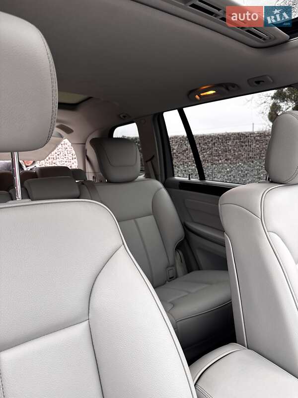 Позашляховик / Кросовер Mercedes-Benz GL-Class 2012 в Житомирі фото 29 Позашляховик / Кросовер Mercedes-Benz GL-Class 2012 в Житомирі