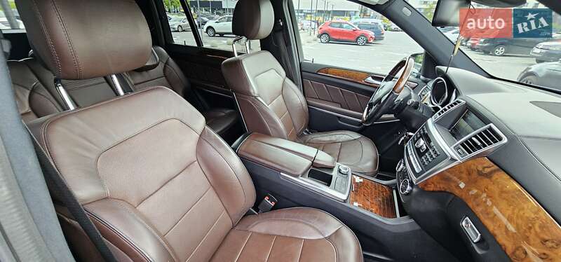 Внедорожник / Кроссовер Mercedes-Benz GL-Class 2013 в Львове фото 19 Внедорожник / Кроссовер Mercedes-Benz GL-Class 2013 в Львове